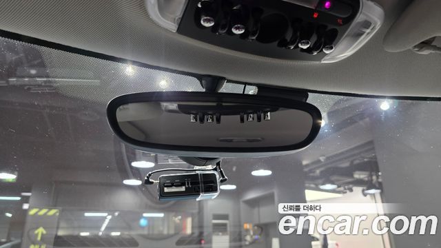 MINI Cooper 5Door Standard 3rd 2015 — фото 19