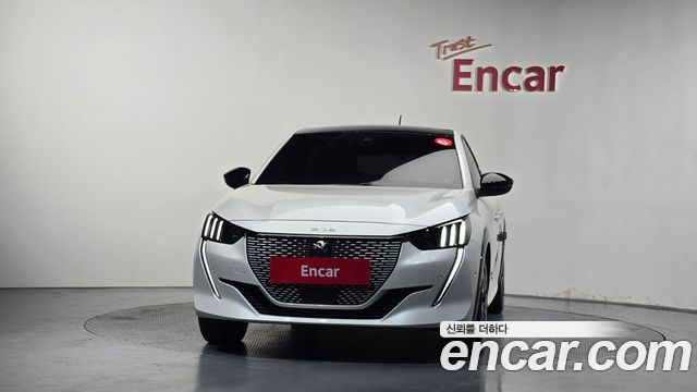 Peugeot e-208 (II) GT 2022 — фото 3