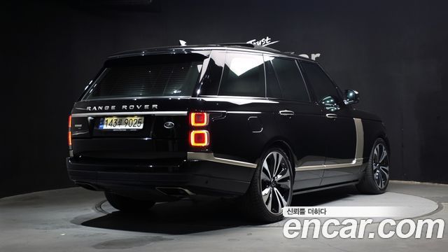 Land Rover Range Rover (IV) 5.0 SC Range Rover Fifty 2021 — фото 2