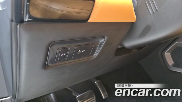 Land Rover Range Rover (IV) 5.0 SC Range Rover Fifty 2021 — фото 18