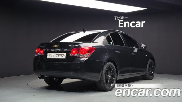 Chevrolet Cruze 1.8 LTZ+ The Perfect Black 2012 — фото 2
