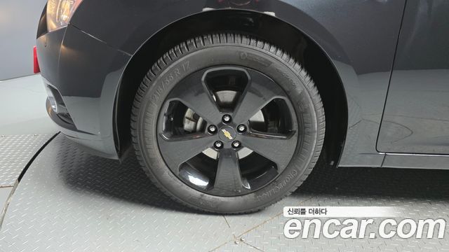 Chevrolet Cruze 1.8 LTZ+ The Perfect Black 2012 — фото 5