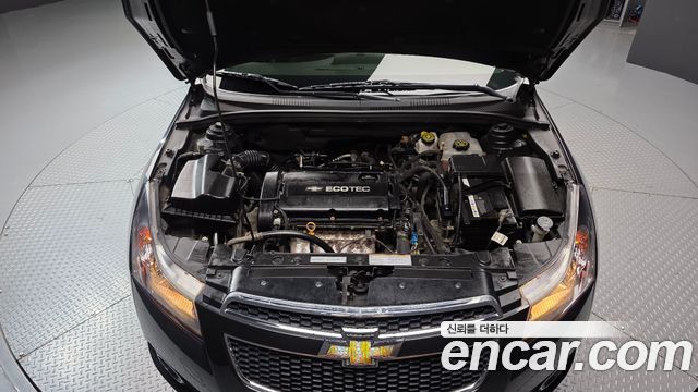 Chevrolet Cruze 1.8 LTZ+ The Perfect Black 2012 — фото 6