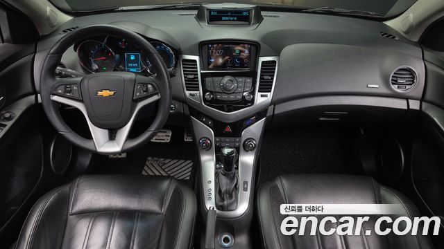 Chevrolet Cruze 1.8 LTZ+ The Perfect Black 2012 — фото 7