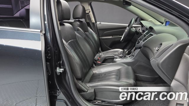 Chevrolet Cruze 1.8 LTZ+ The Perfect Black 2012 — фото 11