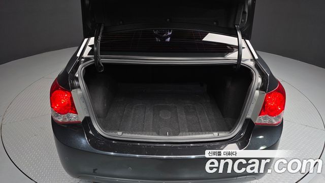 Chevrolet Cruze 1.8 LTZ+ The Perfect Black 2012 — фото 20