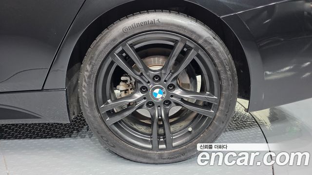 BMW 3 Series (F30) 330i M Sport Shadow 2017 — фото 21