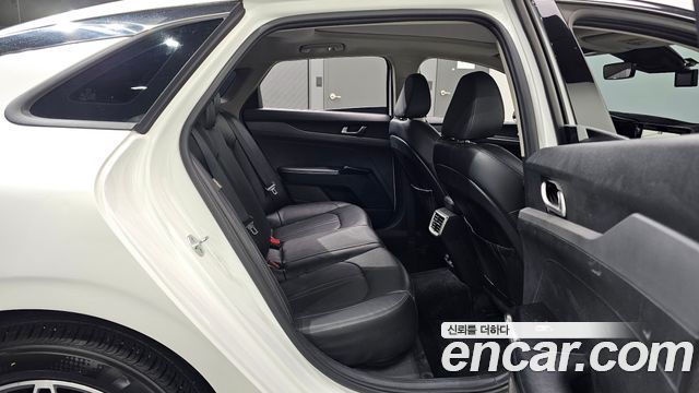 Kia K5 (III) 2.0 Prestige 2021 — фото 11