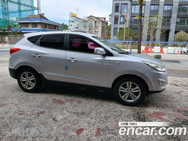 Hyundai Tucson ix Diesel 4WD X20 Style 2012 — фото 2