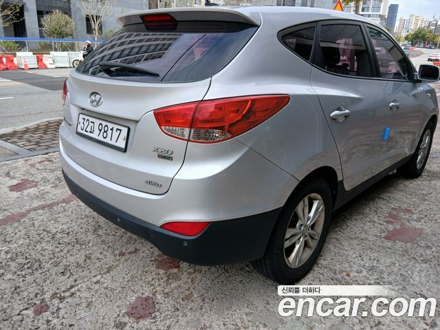 Hyundai Tucson ix Diesel 4WD X20 Style 2012 — фото 3
