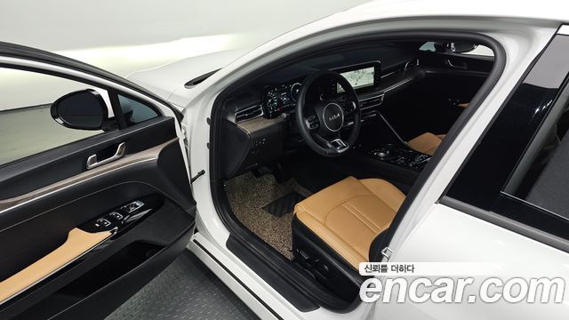 Kia K5 (III) 2.0 Noblesse 2023 — фото 11