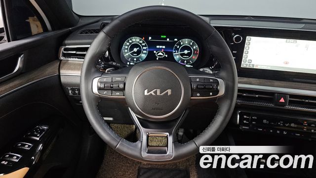 Kia K5 (III) 2.0 Noblesse 2023 — фото 13