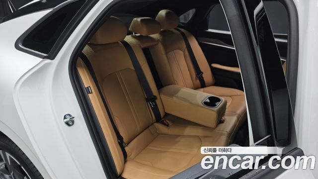 Kia K5 (III) 2.0 Noblesse 2023 — фото 26