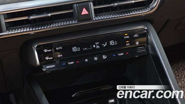 Kia K5 (III) 2.0 Noblesse 2023 — фото 30