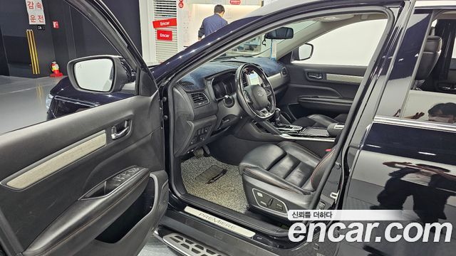 Renault Korea QM6 2.0 LPe Premiere 2WD 2021 — фото 10