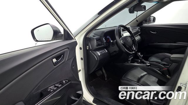 KG Mobility (SsangYong) Very New Tivoli Gasoline 1.5 2WD V3 2022 — фото 10