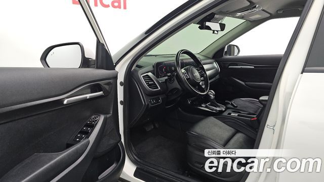 Kia Seltos Gasoline 2.0 2WD Prestige 2023 — фото 10