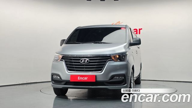 Hyundai Grand Starex Van 3-Seater Smart 2021 — фото 3