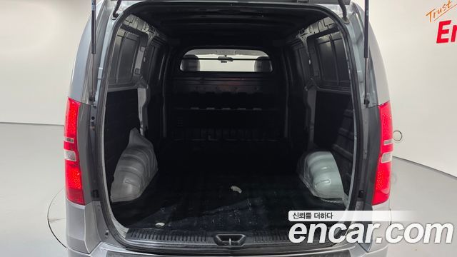 Hyundai Grand Starex Van 3-Seater Smart 2021 — фото 20