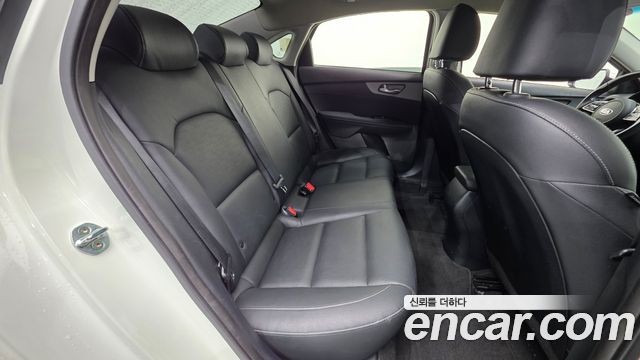 Kia K3 Luxury 2020 — фото 20
