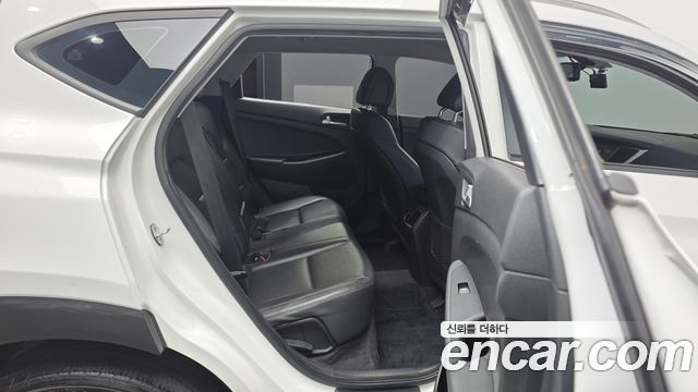 Hyundai Tucson Diesel 2.0 2WD Modern 2018 — фото 12