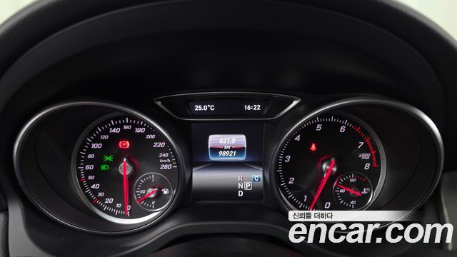 Mercedes-Benz GLA-Class (X156) GLA220 2019 — фото 8