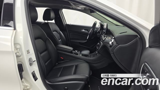 Mercedes-Benz GLA-Class (X156) GLA220 2019 — фото 11
