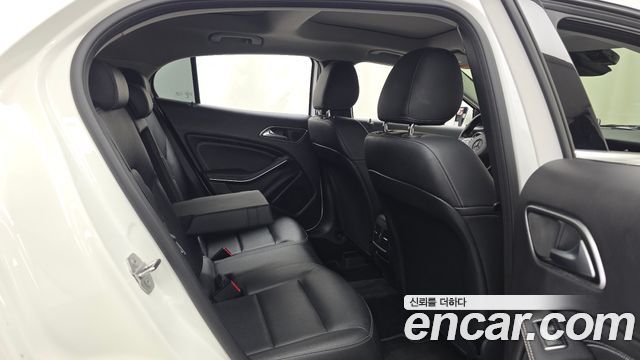 Mercedes-Benz GLA-Class (X156) GLA220 2019 — фото 12