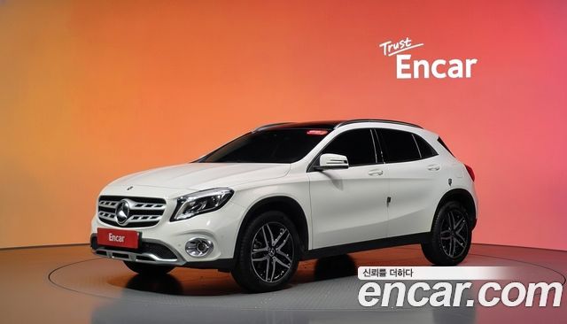 Mercedes-Benz GLA-Class (X156) GLA220