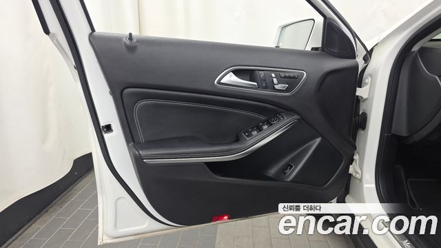 Mercedes-Benz GLA-Class (X156) GLA220 2019 — фото 24
