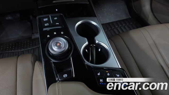 Kia K8 2.5 Gasoline 2WD Noblesse 2024 — фото 9