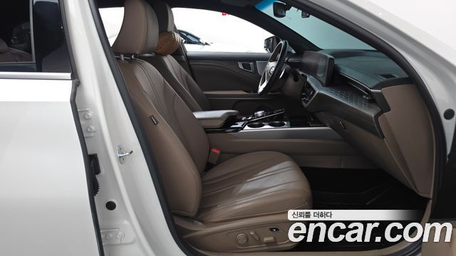 Kia K8 2.5 Gasoline 2WD Noblesse 2024 — фото 11