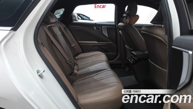 Kia K8 2.5 Gasoline 2WD Noblesse 2024 — фото 12