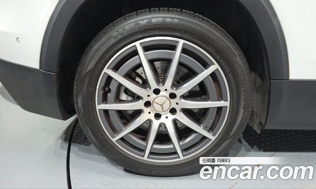Mercedes-Benz GLB-Class (X247) AMG GLB35 4MATIC 2021 — фото 5