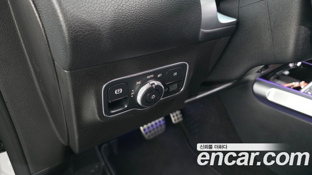 Mercedes-Benz GLB-Class (X247) AMG GLB35 4MATIC 2021 — фото 35