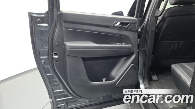 KG Mobility (SsangYong) Rexton Sports Khan Diesel 2.2 4WD Noblesse 2022 — фото 25