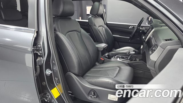 KG Mobility (SsangYong) Rexton Sports Khan Diesel 2.2 4WD Noblesse 2022 — фото 26