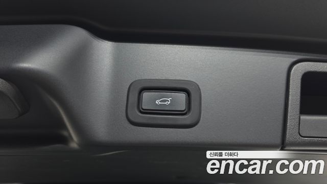 Land Rover Range Rover Evoque (II) P250 SE 2020 — фото 18
