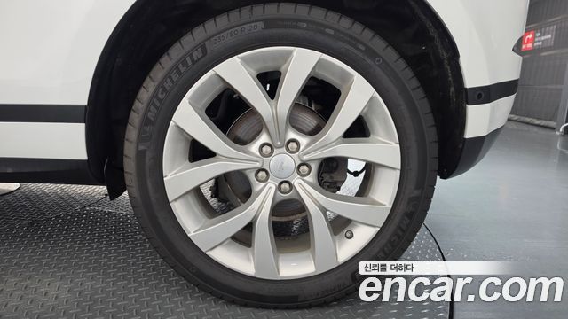 Land Rover Range Rover Evoque (II) P250 SE 2020 — фото 21