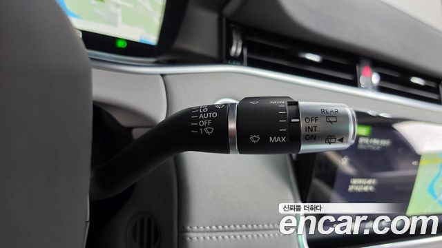 Land Rover Range Rover Evoque (II) P250 SE 2020 — фото 30