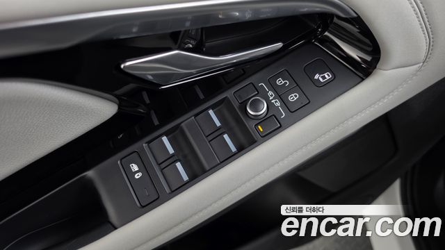 Land Rover Range Rover Evoque (II) P250 SE 2020 — фото 32