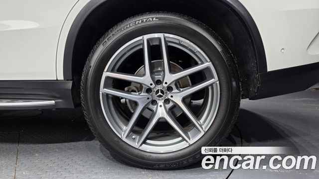 Mercedes-Benz GLE-Class (W166) GLE350 d 4MATIC Coupe 2018 — фото 21