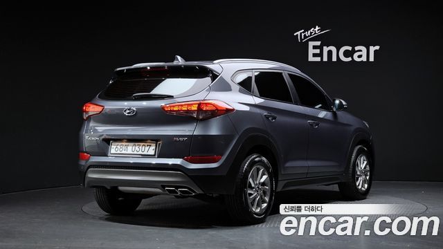 Hyundai Tucson Diesel 2.0 2WD Modern 2016 — фото 2