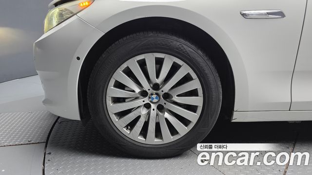 BMW 5 Series GT (F07) GT xDrive 2011 — фото 5