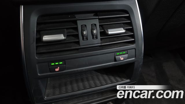 BMW 5 Series GT (F07) GT xDrive 2011 — фото 23