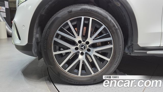 Mercedes-Benz GLC-Class (X253) GLC300e 4MATIC 2021 — фото 5