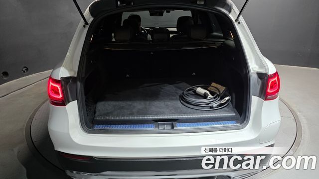 Mercedes-Benz GLC-Class (X253) GLC300e 4MATIC 2021 — фото 31
