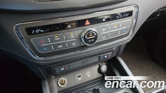 KG Mobility (SsangYong) Rexton Sports Diesel 2.2 4WD Noblesse 2018 — фото 30