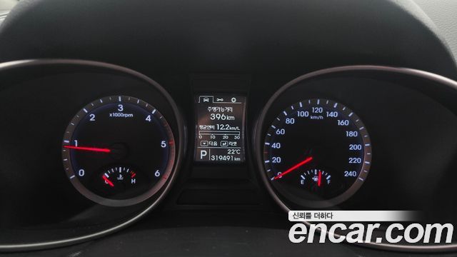 Hyundai Santa Fe (DM) Diesel(e-VGT) 2.0 2WD Premium 2013 — фото 21