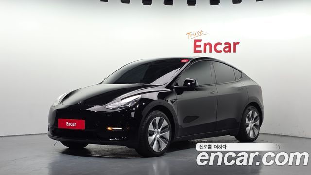 Tesla Model Y Standard Range RWD